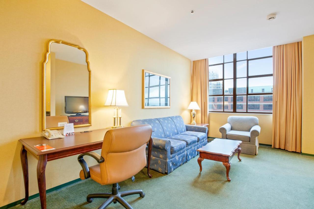 Oyo Hotel St Louis Downtown City Center Mo Сейнт Луис Екстериор снимка