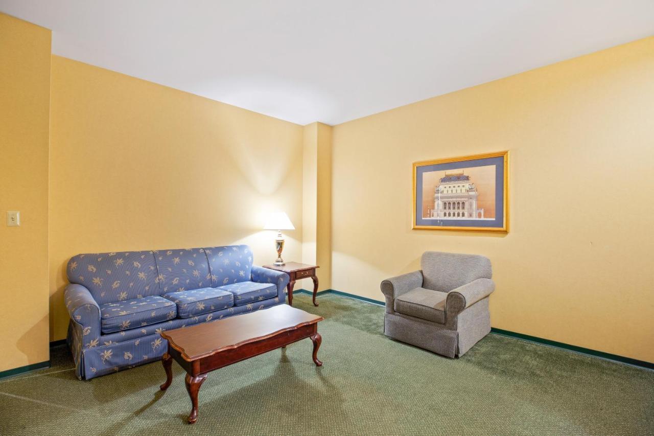 Oyo Hotel St Louis Downtown City Center Mo Сейнт Луис Екстериор снимка